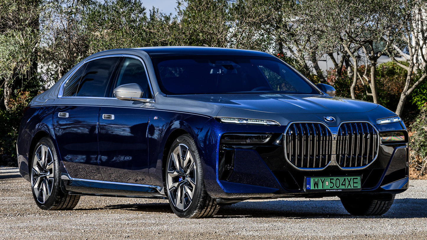 Bmw I7 M Sport Hd Art Jigsaw Puzzle