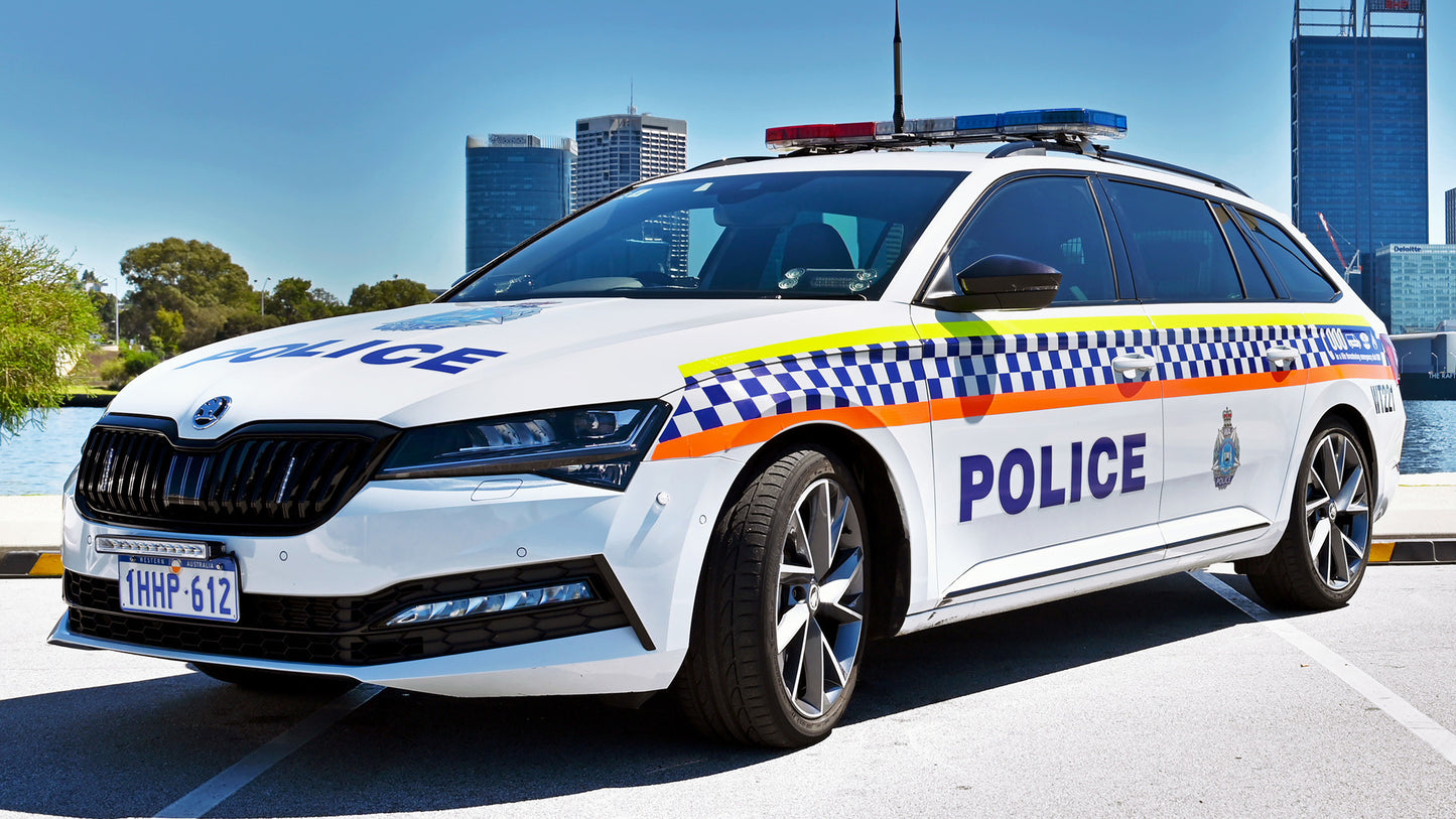 Skoda Superb Wagon Police Au Hd Art Keychain
