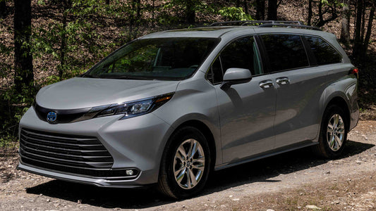 Toyota Sienna Woodland Edition Hd Art Keychain