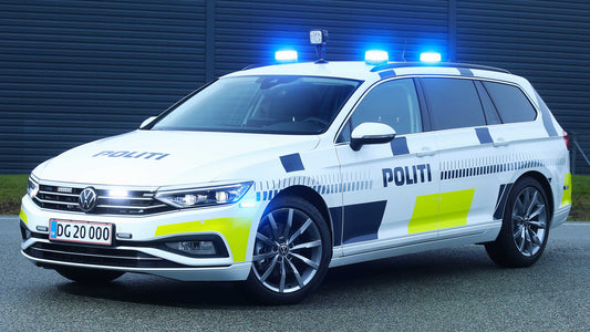 Volkswagen Passat Variant Politi Hd Art Magnet