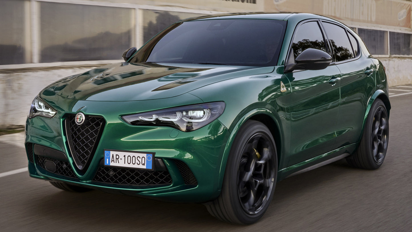 Alfa Romeo Stelvio Quadrifoglio Anniversario Hd Art Keychain