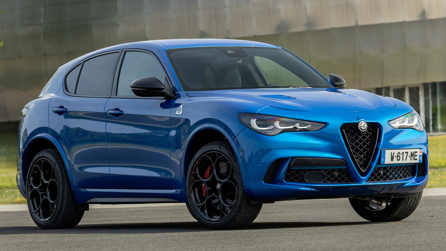Alfa Romeo Stelvio Quadrifoglio Hd Art Keychain