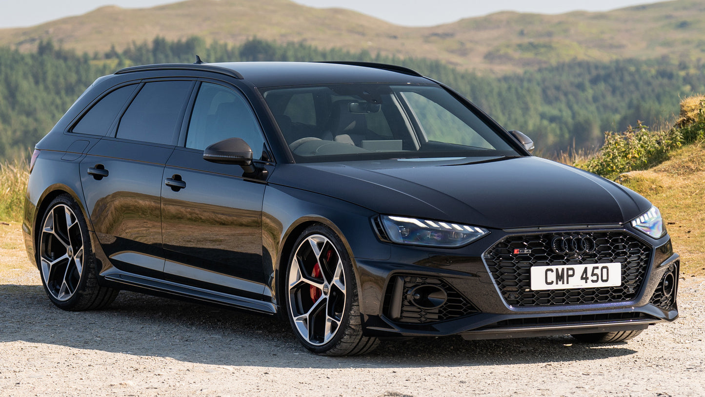 Audi Rs Avant Competition Uk Hd Art Print Poster