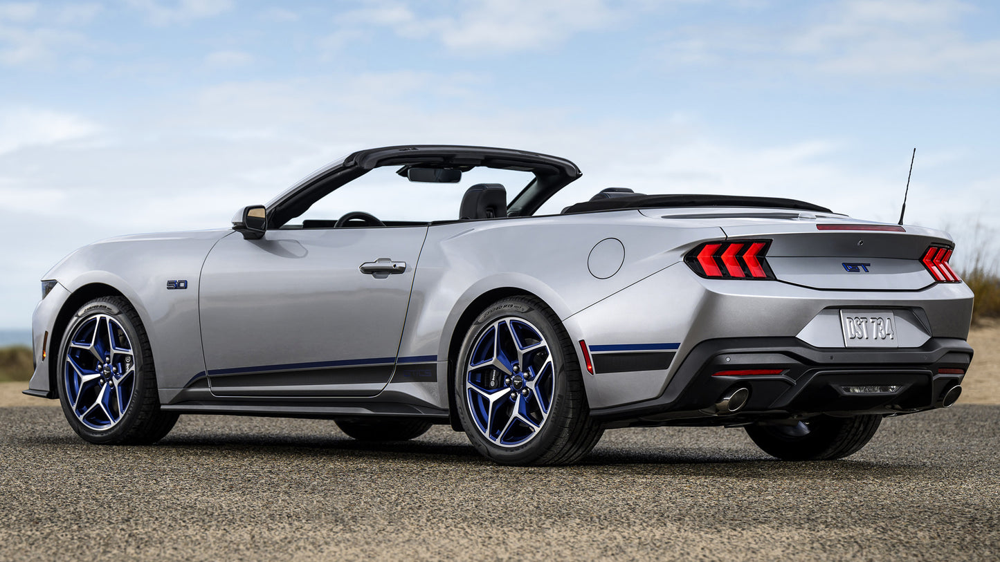 Ford Mustang Gt Convertible California Special Us Hd Art Keychain
