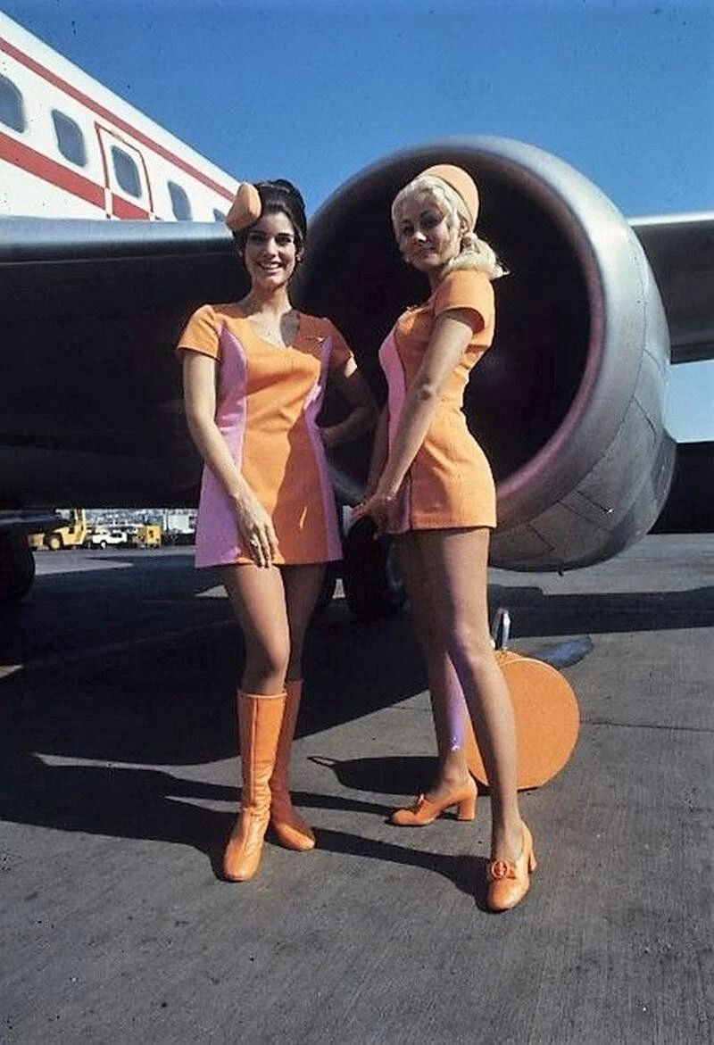 70S Pacific Southwest Airlines Retro Flight Attendants Picture Magnet