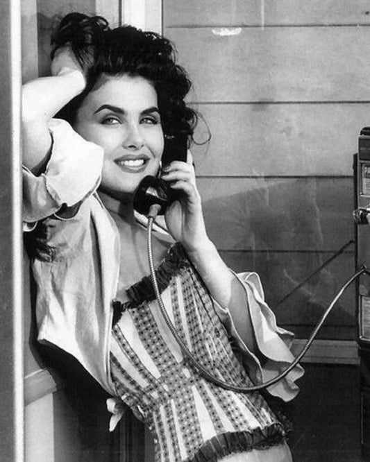 90S Actress Sherilyn Fenn Publicity Picture Pin Up Keychain Keychain Print 8.5 X11