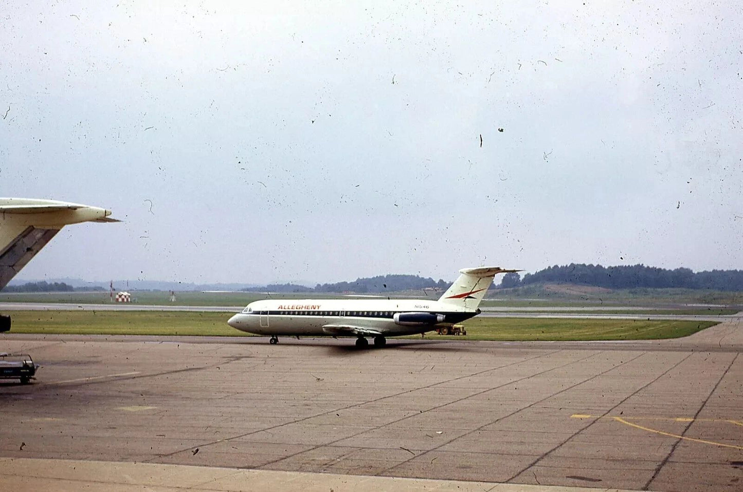 Allegheny Airlines Bac 111 Jet Acron Canton Airport Retro Picture Keychain