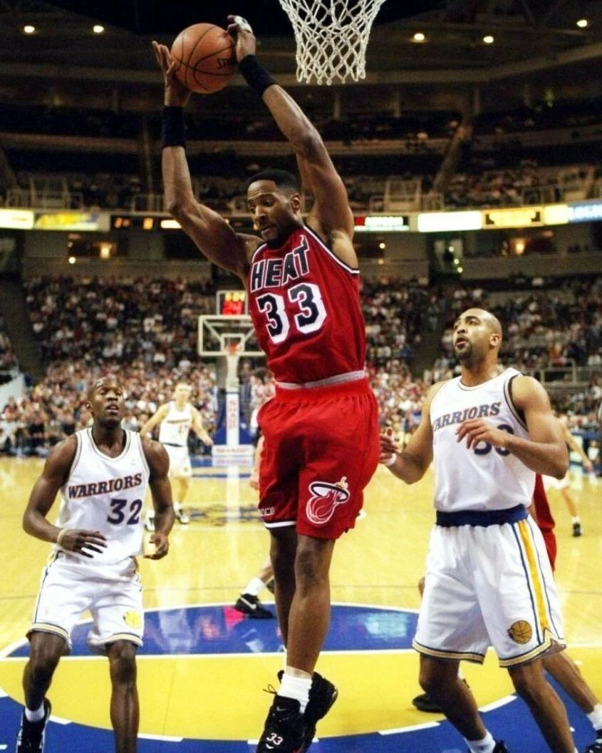 Alonzo Mourning Photo Miami Heat Basketball Nba Vs Warriors