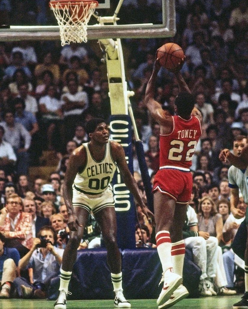 Andrew Toney Robert Parish Photo Philadelphia 76Ers Sixers Basketball Nba