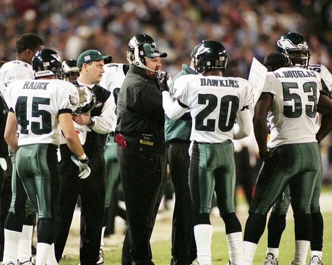 Andy Reid And The 2002 Philadelphia Eagles Glossy Keychain Football Print