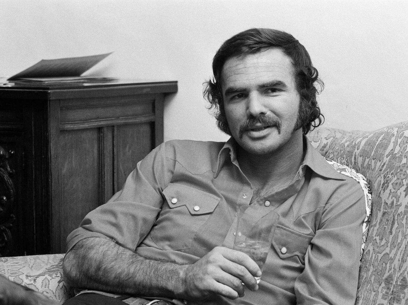 Actor Burt Reynolds In Smokey & The Bandit Print 8.5X 11 300 Piece Jigsaw Puzzle