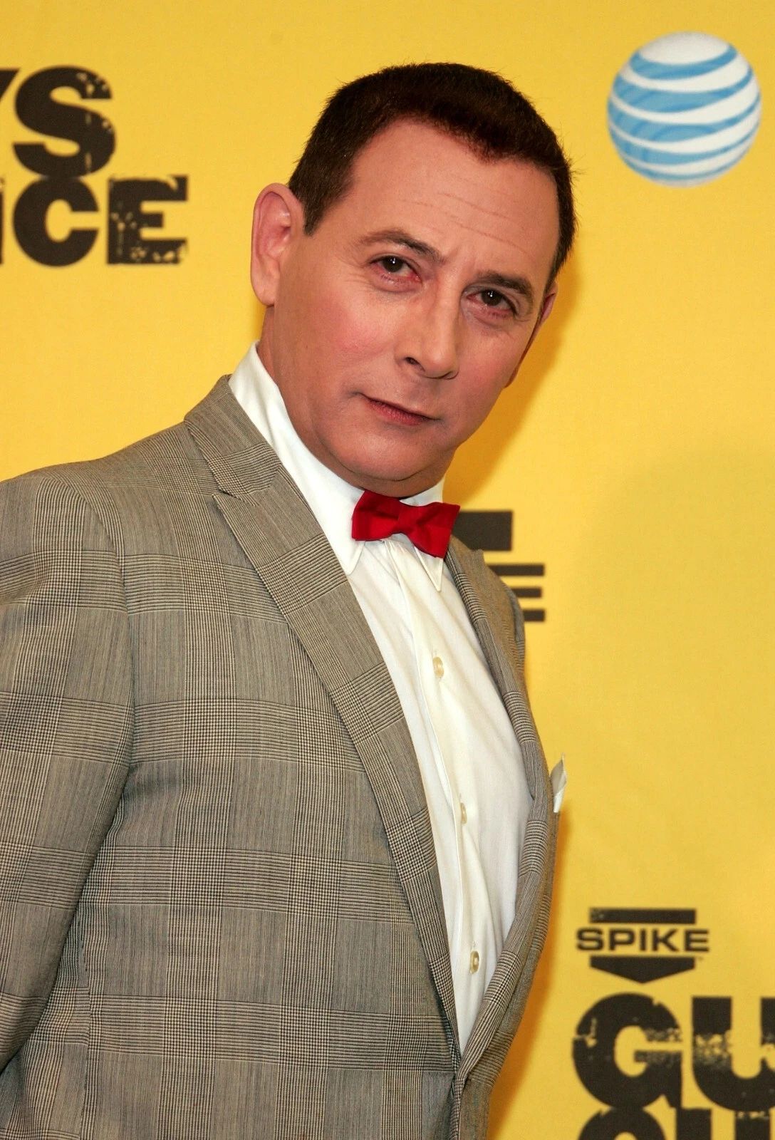Actor Paul Reubens Pee Wee Herman Classic Picture Keychain Keychain Print