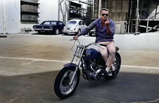 Actor Steve Mcqueen On Motorcycle Flipping Middle Finger Keychain Keychain