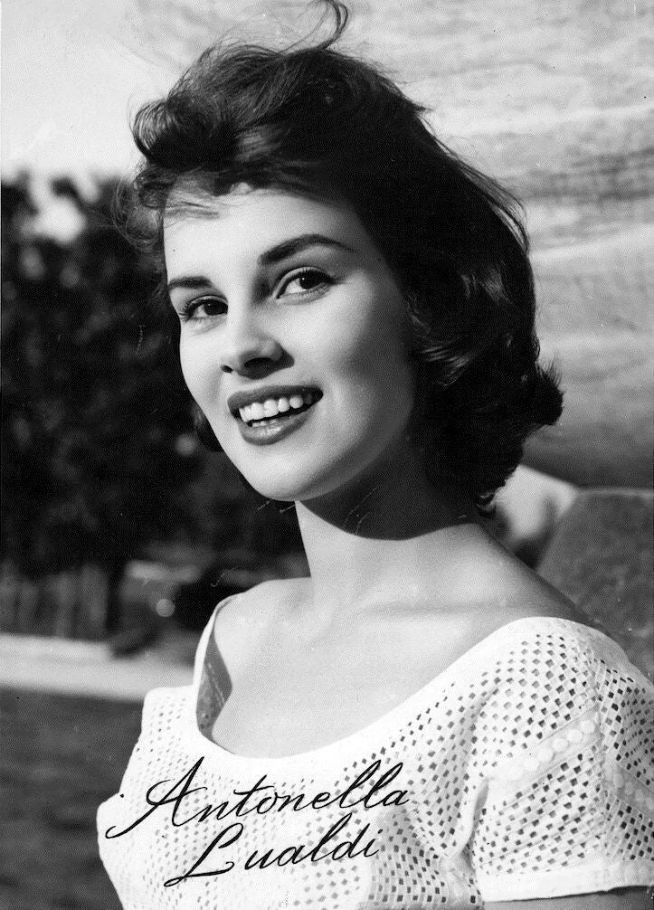 Actress Antonella Lualdi Classic Pin Up Picture Publicity Magnet