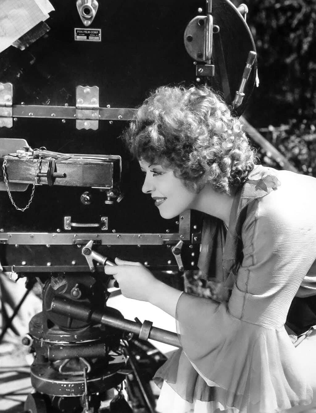 Actress Clara Bow On Set Of 1933 Classic Film Hoopla Retro Picture Keychain