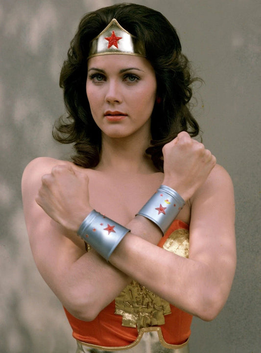 Actress Lynda Carter In Tv Series Wonder Woman Picture Magnet Print