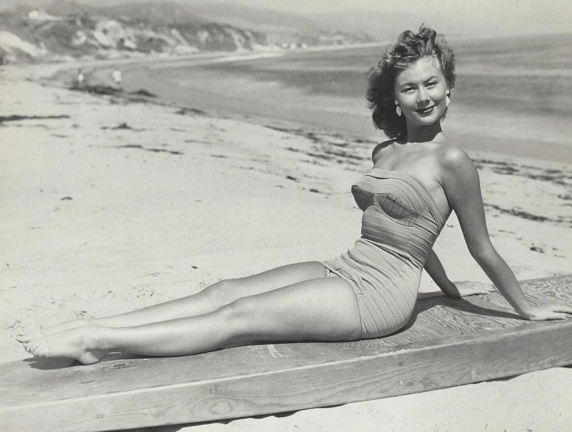 Actress Mitzi Gaynor Pin Up Publicity Picture Photo Print