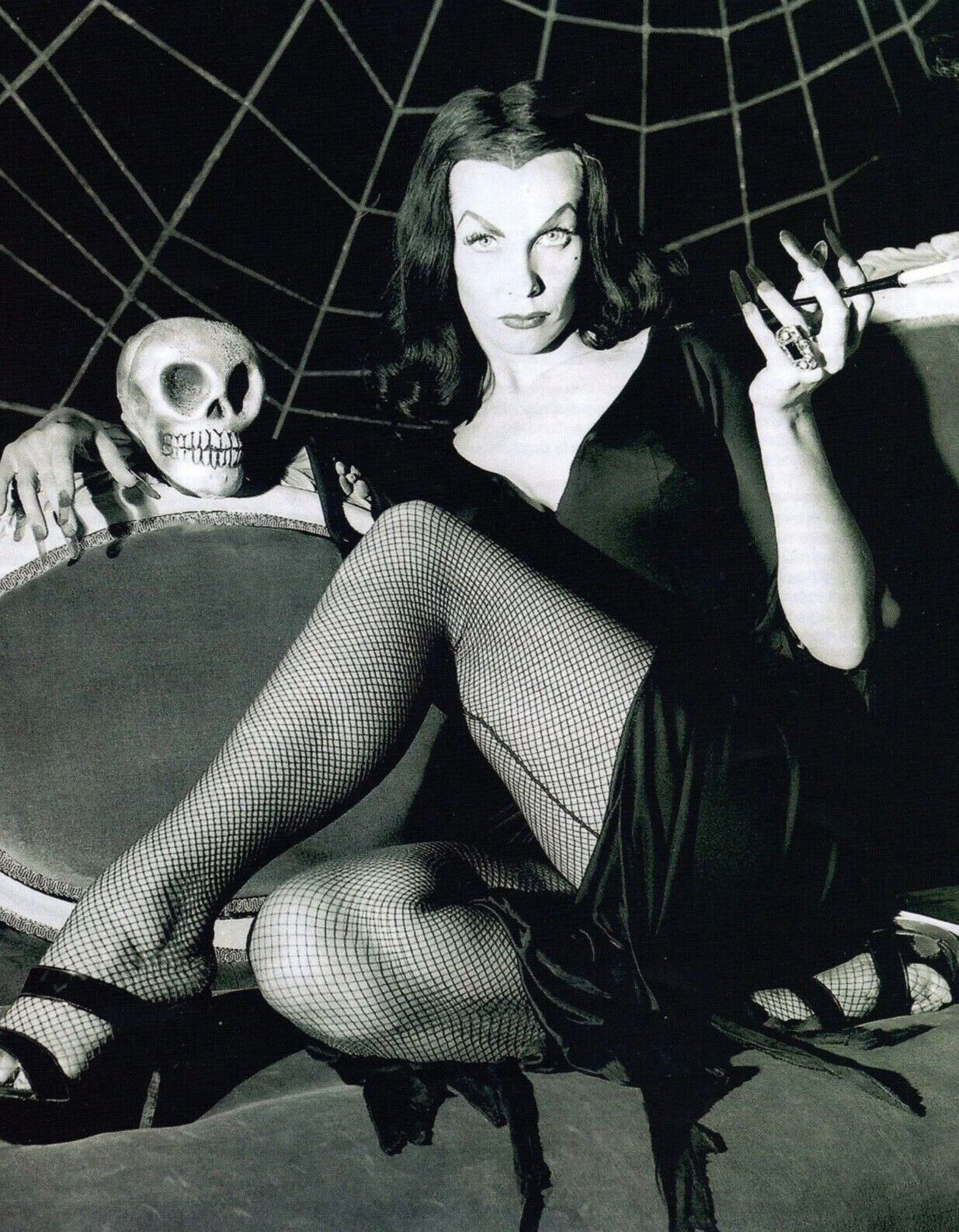 Actress Malia Nurmi Vampira Sexy Horror Movie Icon Picture Keychain Print