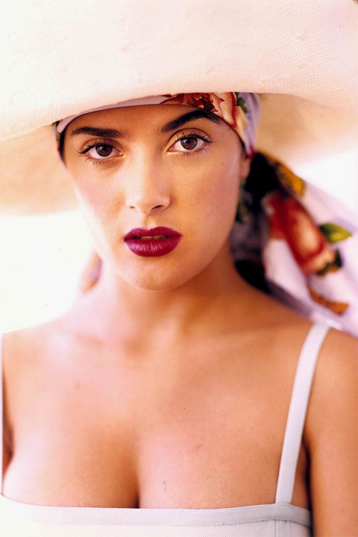 Actress Salma Hayek Low Cut Dress Picture Print Wall Home Decor Poster