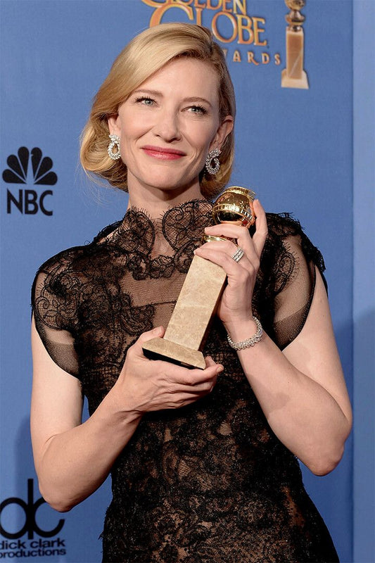 Actress Sissy Spacek Holding Trophy At Golden Globe Awards Jigsaw Puzzle