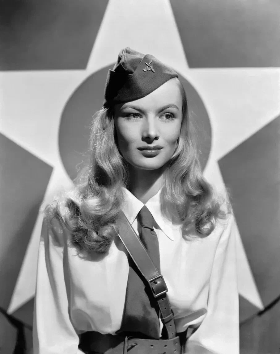 Actress Veronica Lake Publicity Picture Keychain Keychain Print