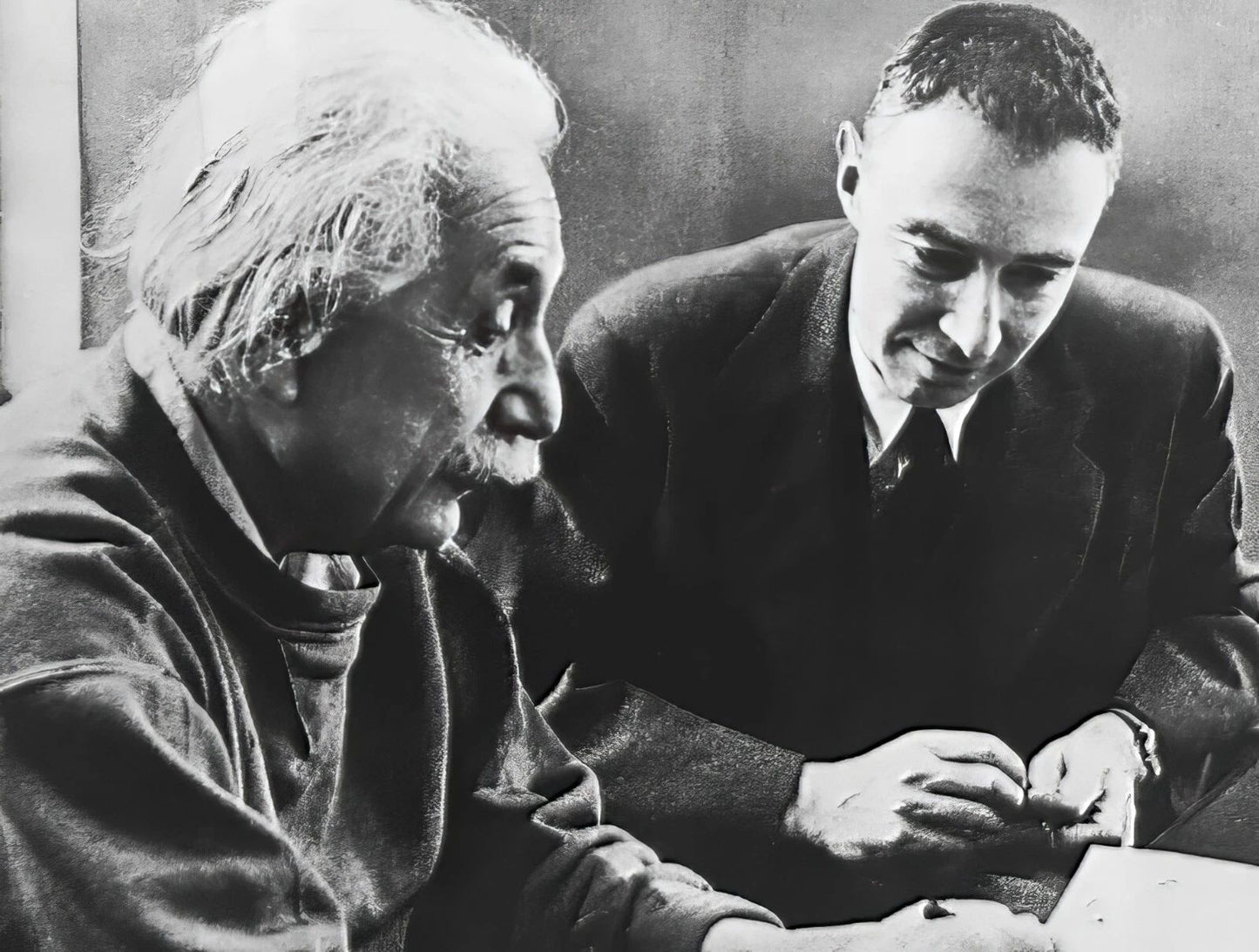 Albert Einstein & Oppenheimer Atomic Bomb Nuclear Physicist Keychain Picture Keychain