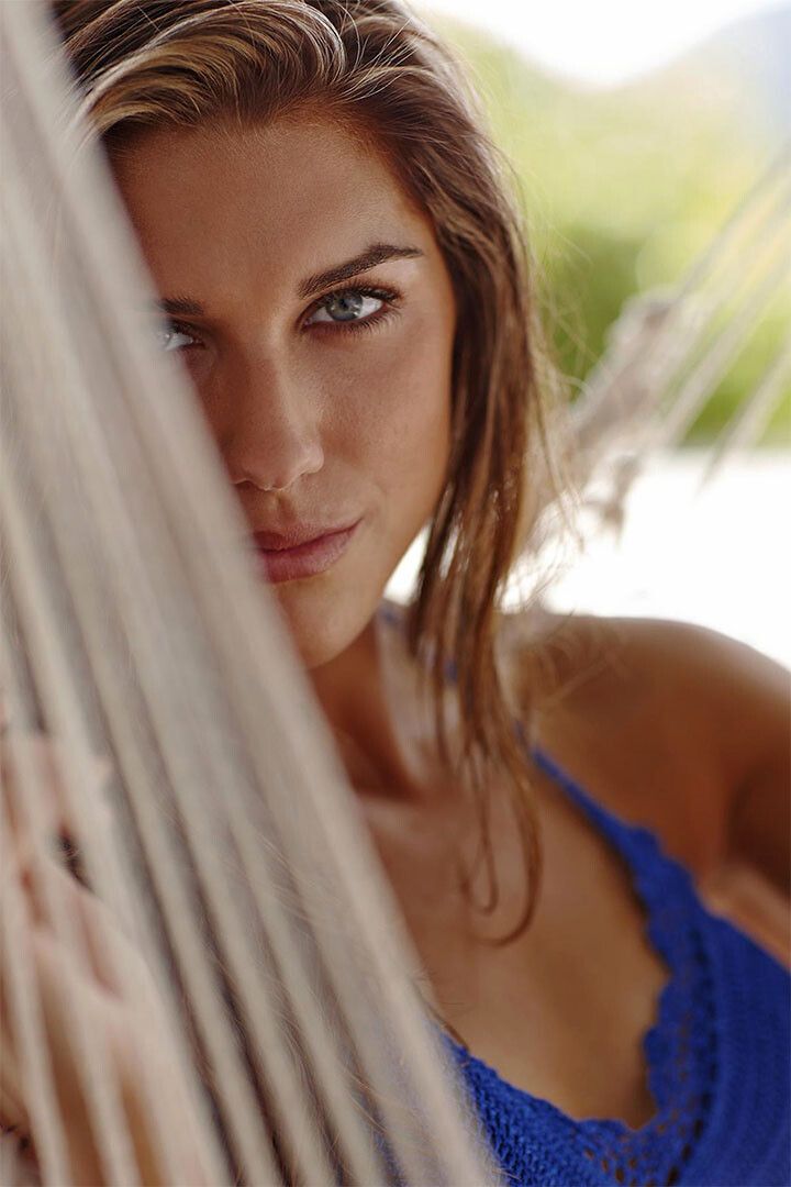 Alex Morgan Soccer Star Sport Football Player Wall Art Home Poster