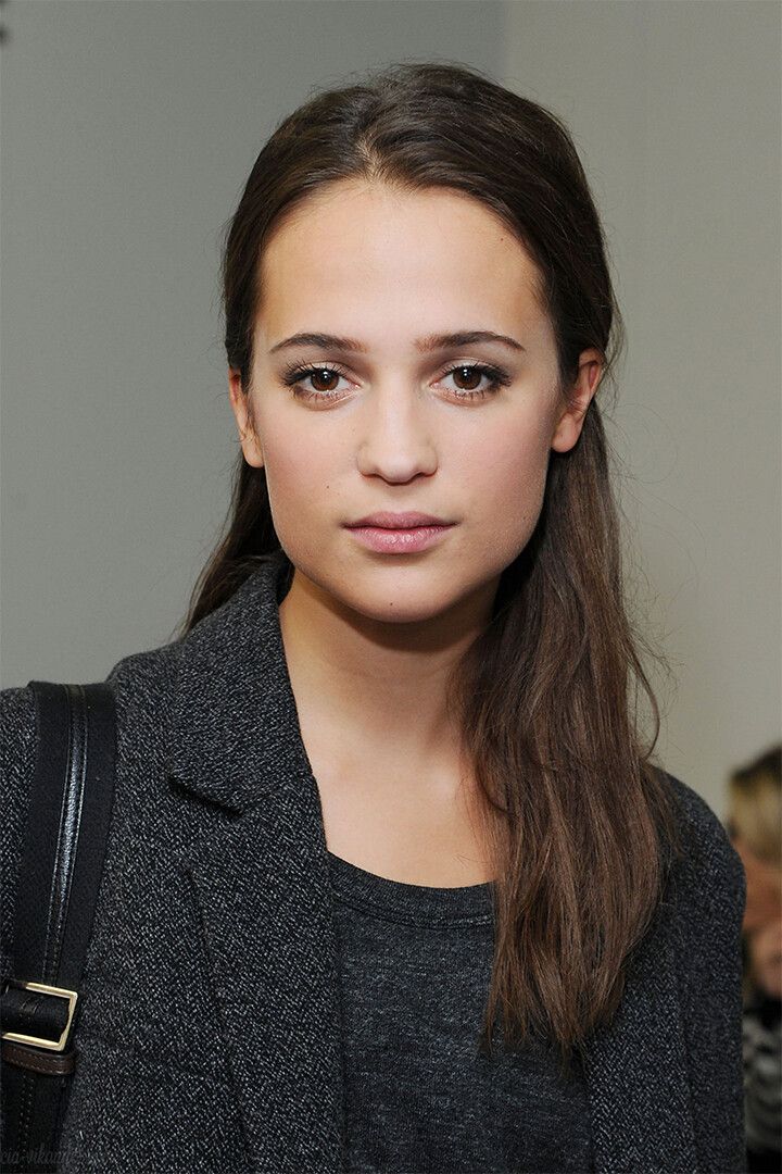 Alicia Vikander Celebrity Cinema Actor Dancer Jigsaw Puzzle