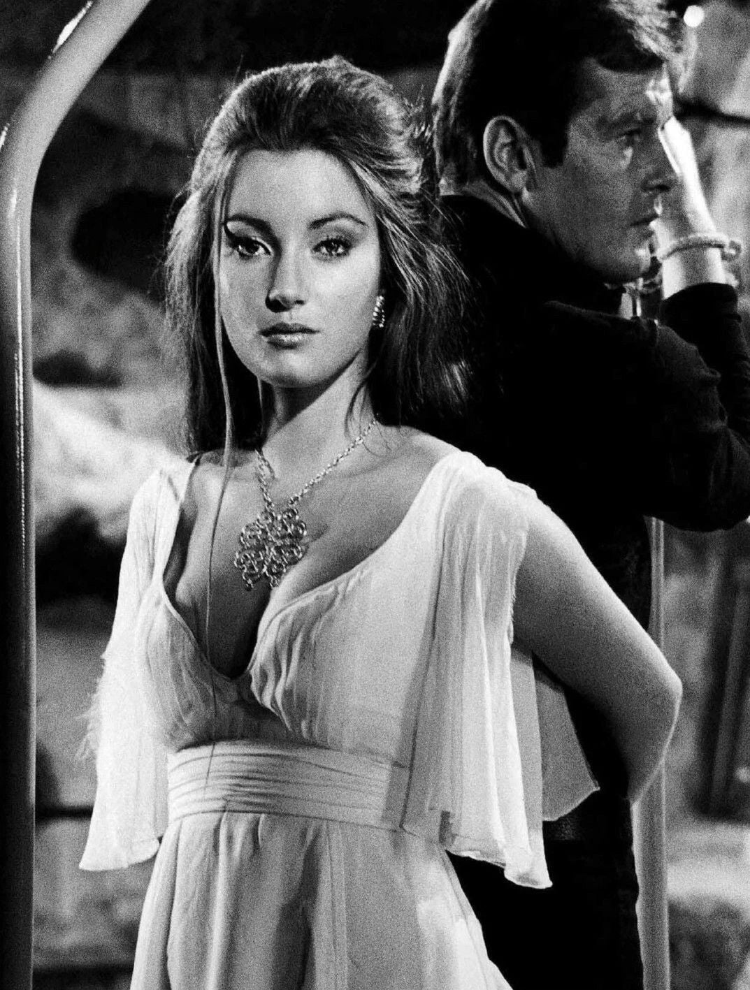 American Actress Jane Seymour Retro Publicity Picture Keychain Keychain