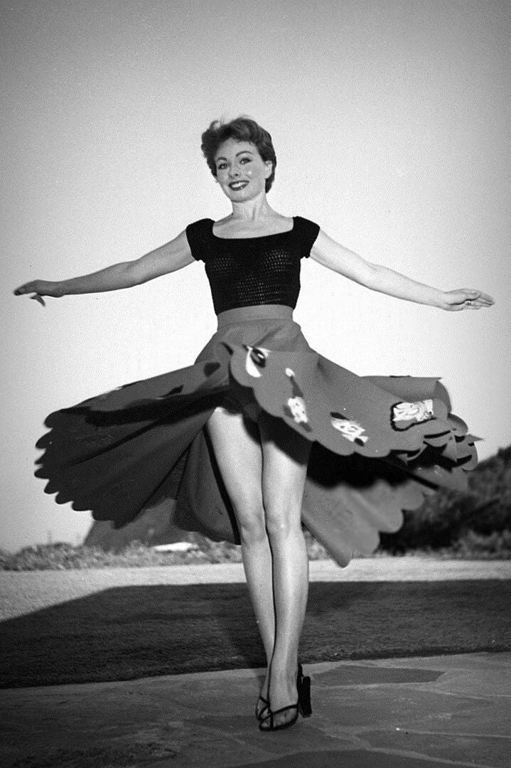 American Actress Jeanne Crain Retro Picture Keychain