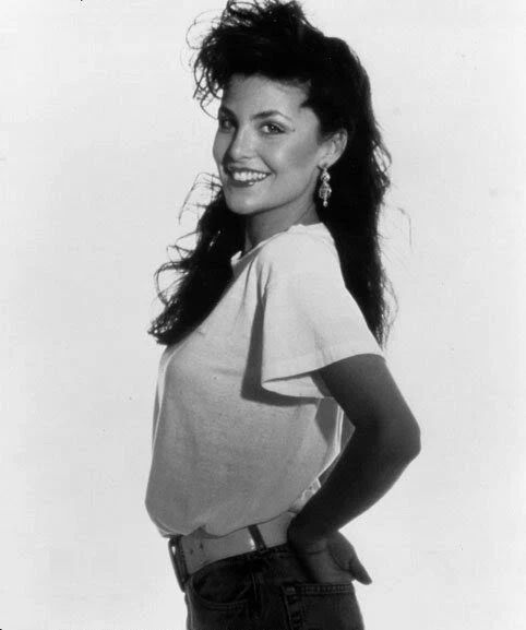 American Actress Sherilyn Fenn Picture Keychain Keychain Print 8.5 X11