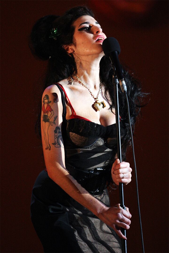 Amy Winehouse Lyrics Writer Beautiful Singer Print Jigsaw Puzzle