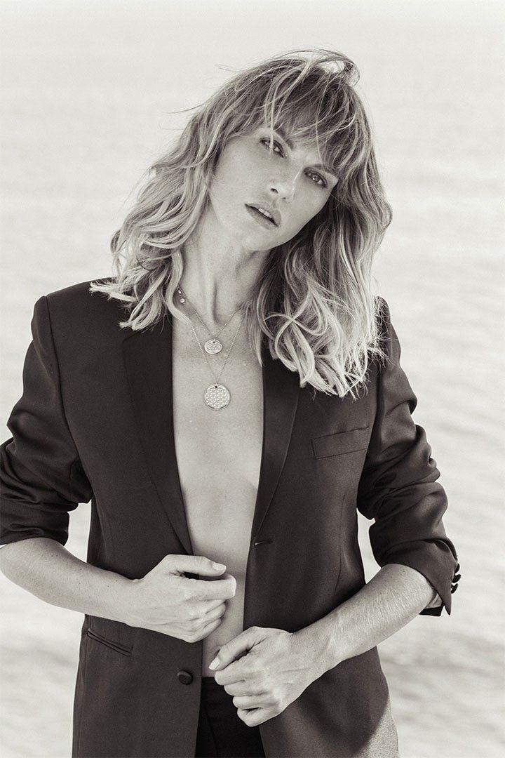 Angela Lindvall American Model Cinema Actress Artist Fans Keychain