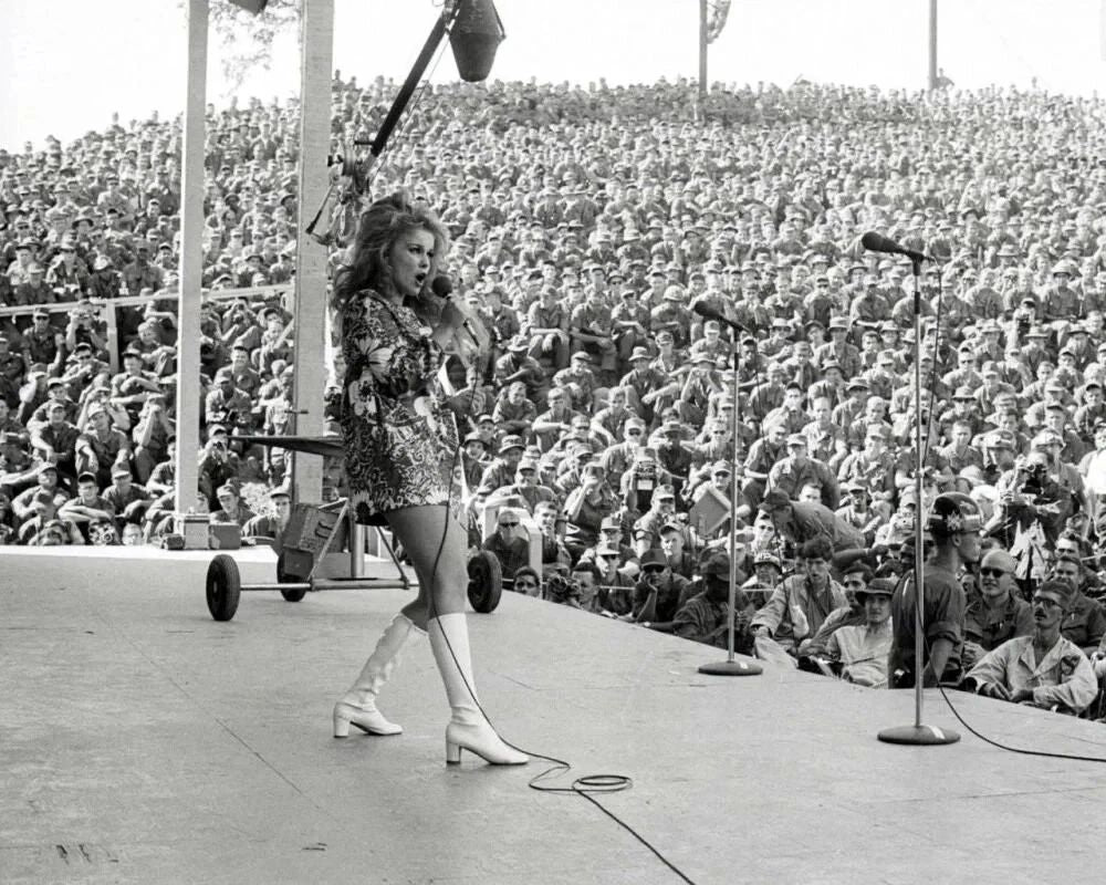 Ann Margret 1968 Bob Hope Vietnam Tour Entertaining Troops Picture Keychain 5 X 7