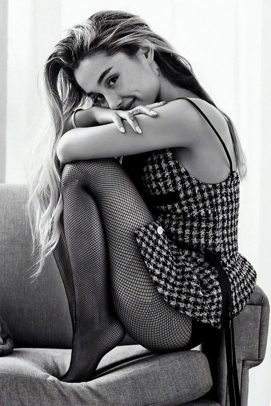 Ariana Grande Music Singer Attractive Print Jigsaw Puzzle