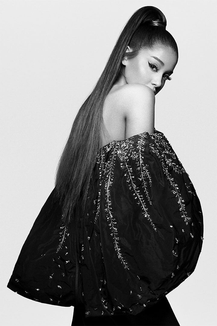 Ariana Grande Singer Music Famous Attractive Artist Jigsaw Puzzle