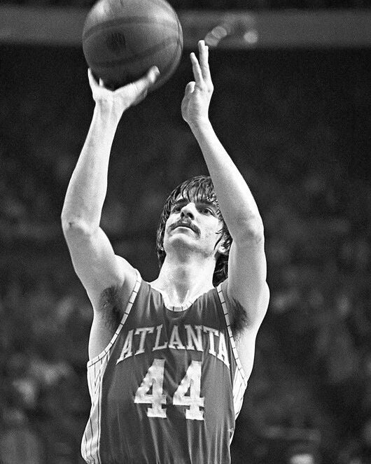 Atlanta Hawks Pete Maravich 'Pistol Pete' Glossy Keychain Keychain Hof 87