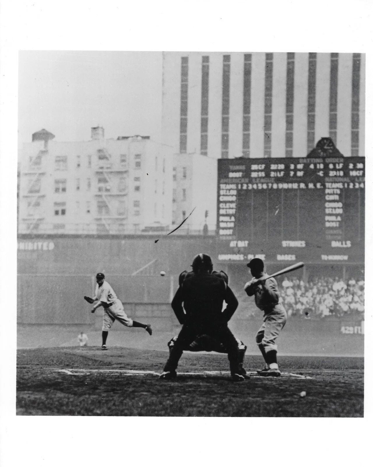 Babe Ruth Pitching Keychain New York Yankees Ny Baseball Picture Wide Border