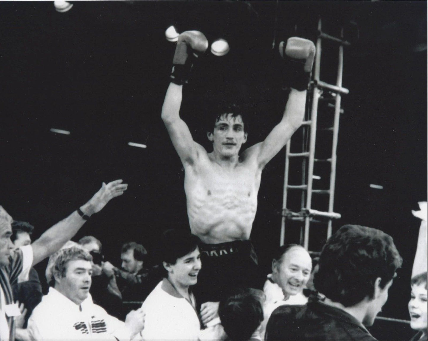 Barry Mcguigan Magnet Boxing Picture In Victory