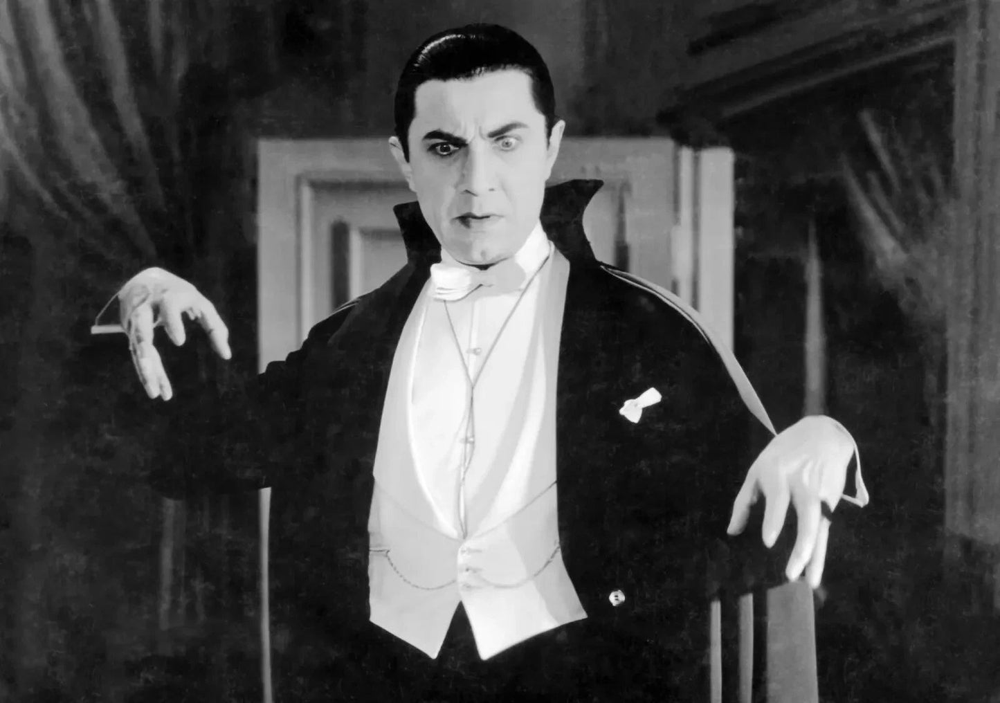 Bela Lugosi As Dracula In Classic 1931 Horror Film Picture Keychain Print