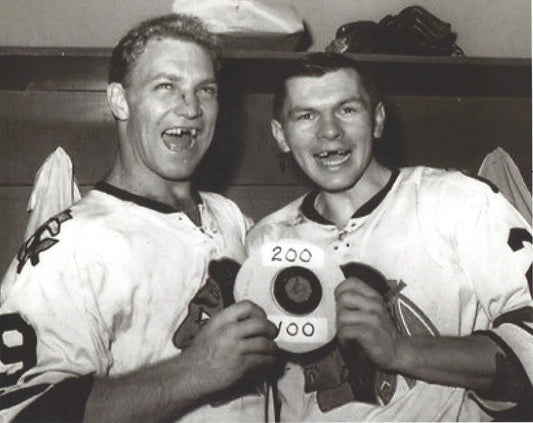 Bobby Hull & Stan Mikita Keychain Hockey Chicago Blackhawks Picture Nhl