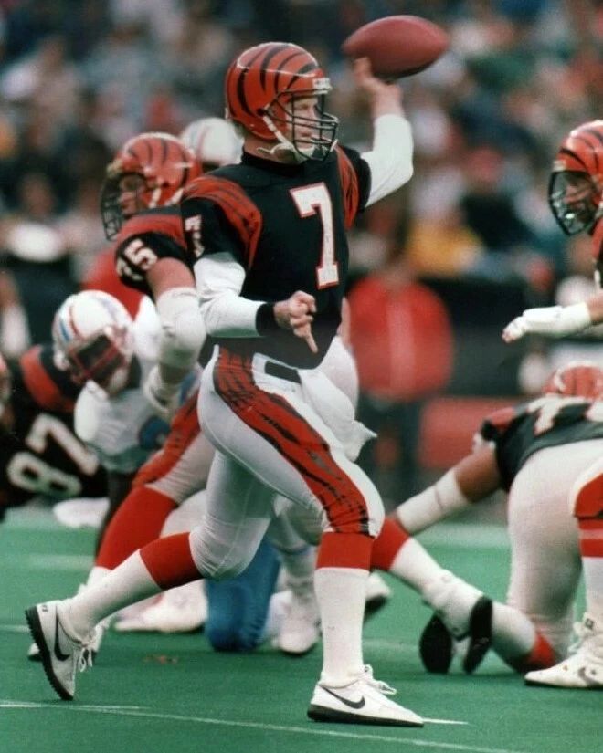 Boomer Esiason Photo Cincinnati Bengals Picture Nfl Football Passing