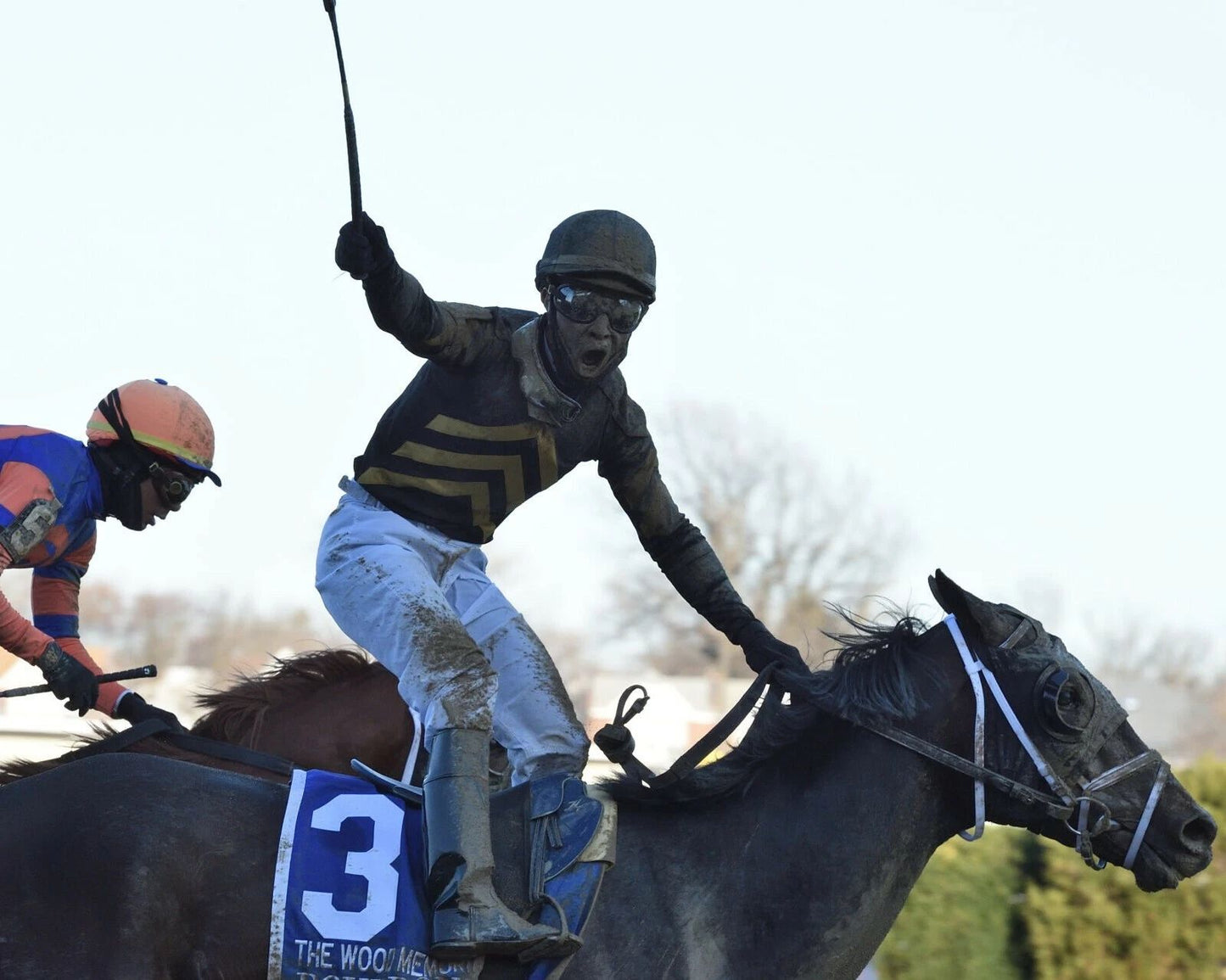 Bourbonic Keychain Horse Racing Picture