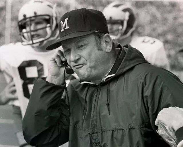 Bo Schembechler Photo Michigan Wolverines Ncaa Football 300 PCS Jigsaw Puzzle
