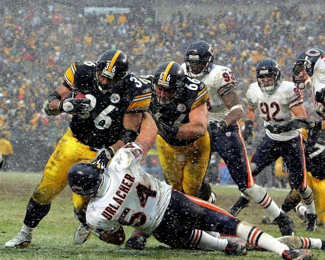 Brian Urlacher Jerome Bettis Photo Chicago Bears Steelers Football Picture