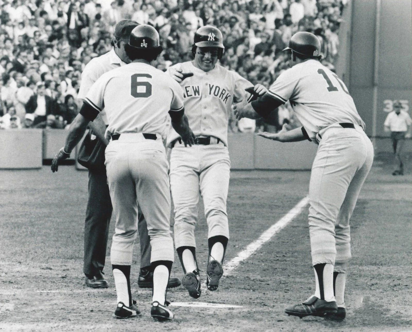 Bucky Dent Photo New York Yankees Ny Baseball Mlb Picture Crossing Plate