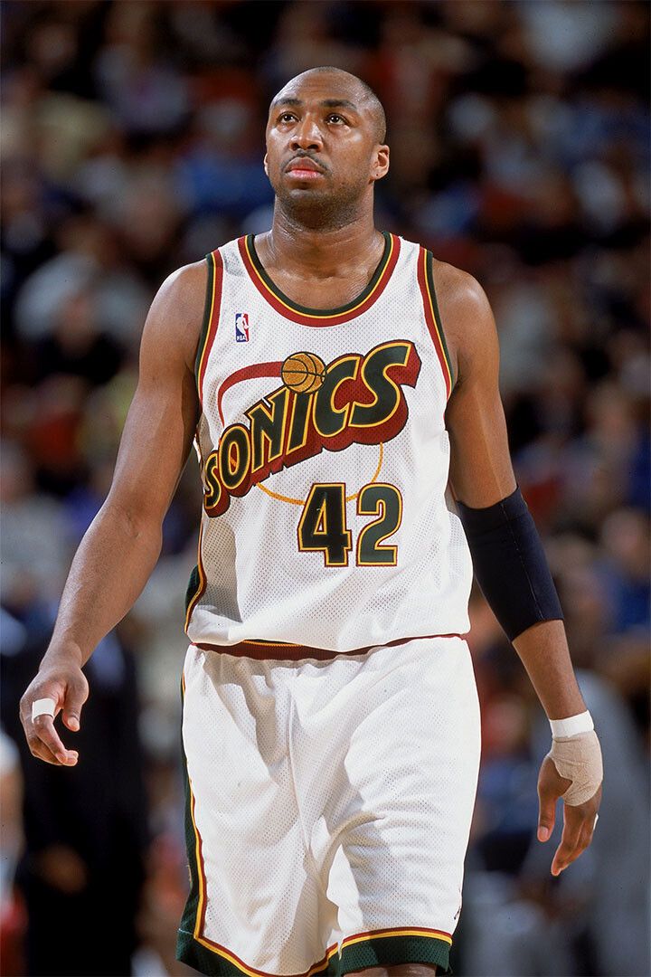 Basketball Vin Baker Milwaukee Jigsaw Puzzle