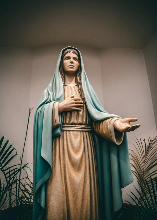 Beautiful Picture Of Virgin Mary Statue Magnet Magnet Holy God Lord Jesus Christ