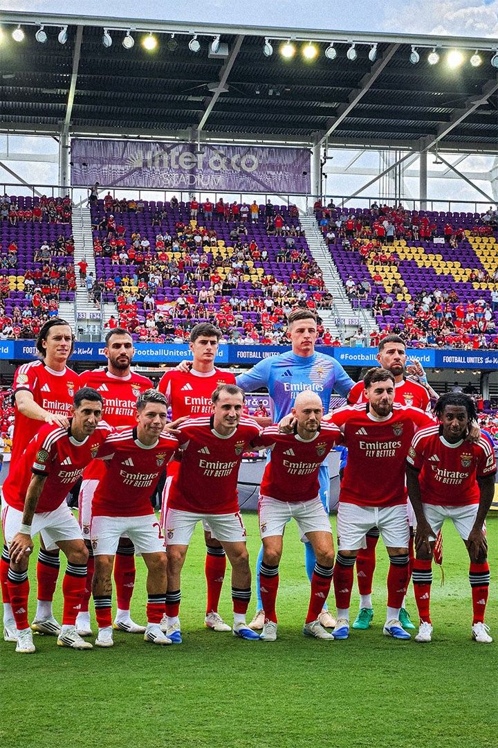 Benfica Soccer Team International Championship Fans Jigsaw Puzzle