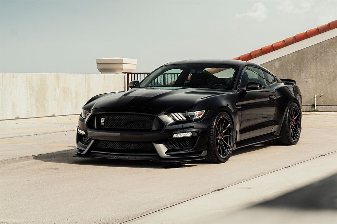 Black Ford Mustang Classic Car Sports Car Keychain
